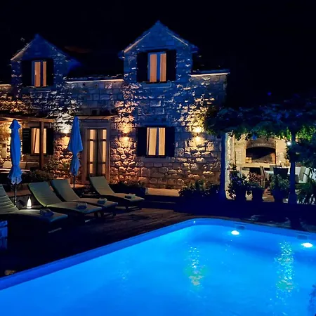 2 Bedroom Pet Friendly In Postira