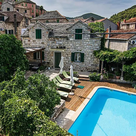2 Bedroom Pet Friendly In Postira *