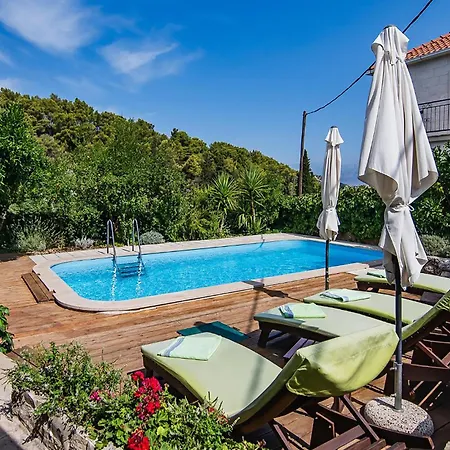 2 Bedroom Pet Friendly In Postira